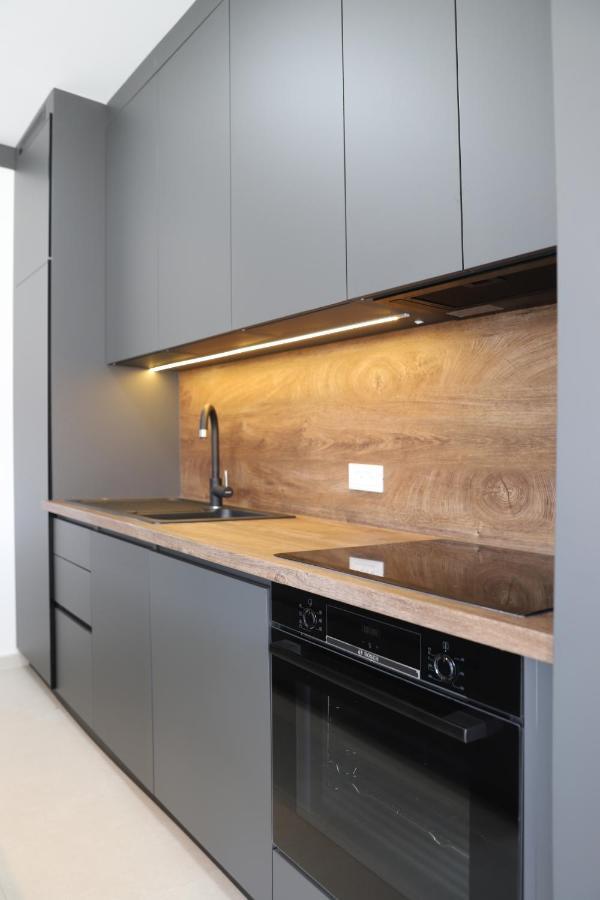 Brand New Apartment With Private Pool นยีวีเซ ภายนอก รูปภาพ