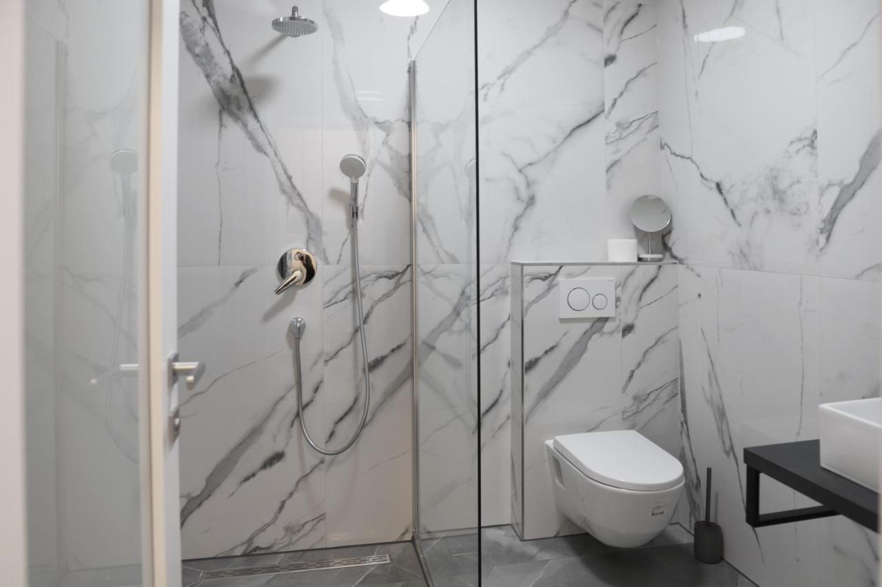 Brand New Apartment With Private Pool นยีวีเซ ภายนอก รูปภาพ